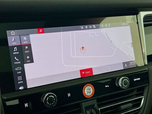 New 2026 Porsche Macan image 16