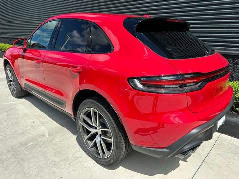 Used 2026 Porsche Macan AWD/4WD image 3