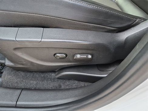 Certified 2021 Buick Encore Preferred image 12