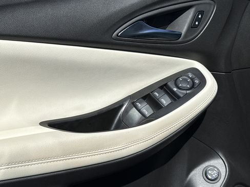 Used 2024 Buick Encore GX Preferred image 15