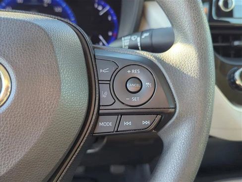 Certified 2020 Toyota Corolla LE FWD image 13