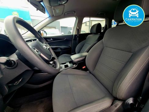 Used 2019 Kia Sorento AWD V6 image 7