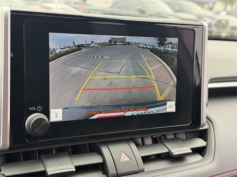 Used 2025 Toyota RAV4 SE image 16