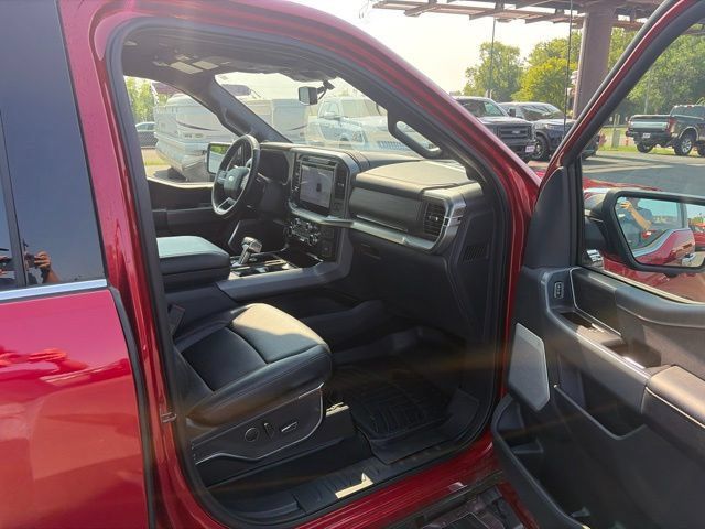 Used 2024 Ford F150 Lariat w/ Equipment Group 502A High AWD/4WD image 31