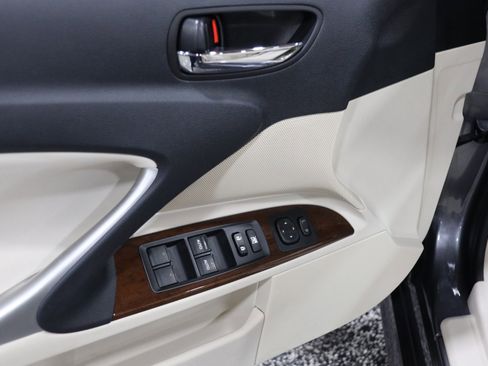 Used 2015 Lexus IS 250C image 56