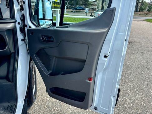 Used 2023 Ford Transit 250 148 High Roof Extended image 11