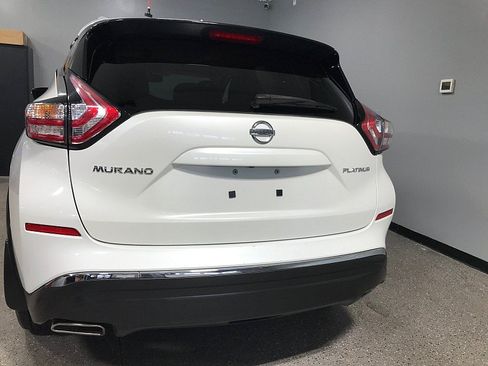 Used 2015 Nissan Murano Platinum w/ Platinum Technology Package FWD image 4