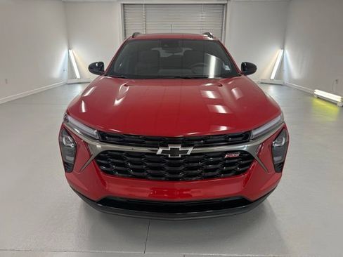 New 2026 Chevrolet Trax RS w/ Sunroof Package image 2