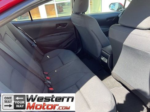 Used 2023 Toyota Corolla LE image 18