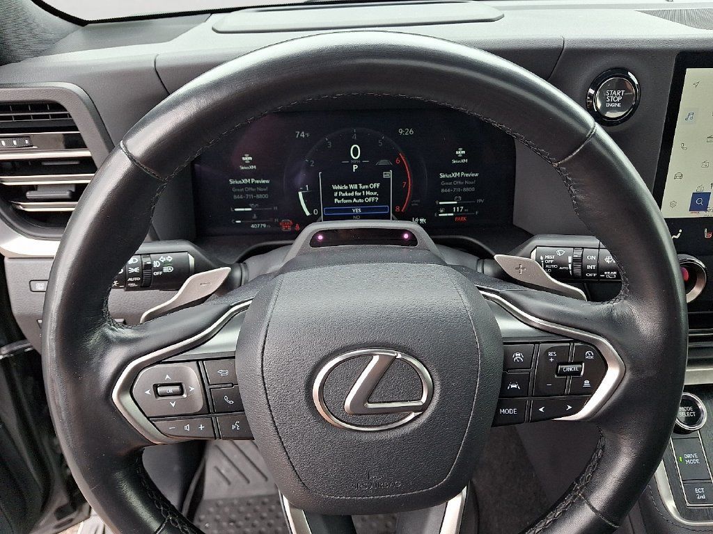 Used 2024 Lexus GX 550 w/ Accessory Package (2T) AWD/4WD image 20