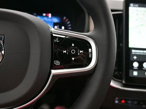 New 2026 Volvo XC90 B6 Ultra w/ Protection Package Premier image 25