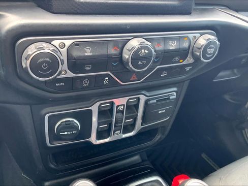 Used 2020 Jeep Gladiator Sport w/ Quick Order Package 24S AWD/4WD image 31
