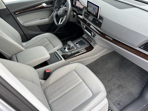 Used 2019 Audi Q5 2.0T Premium Plus w/ Premium Plus Package AWD/4WD image 17
