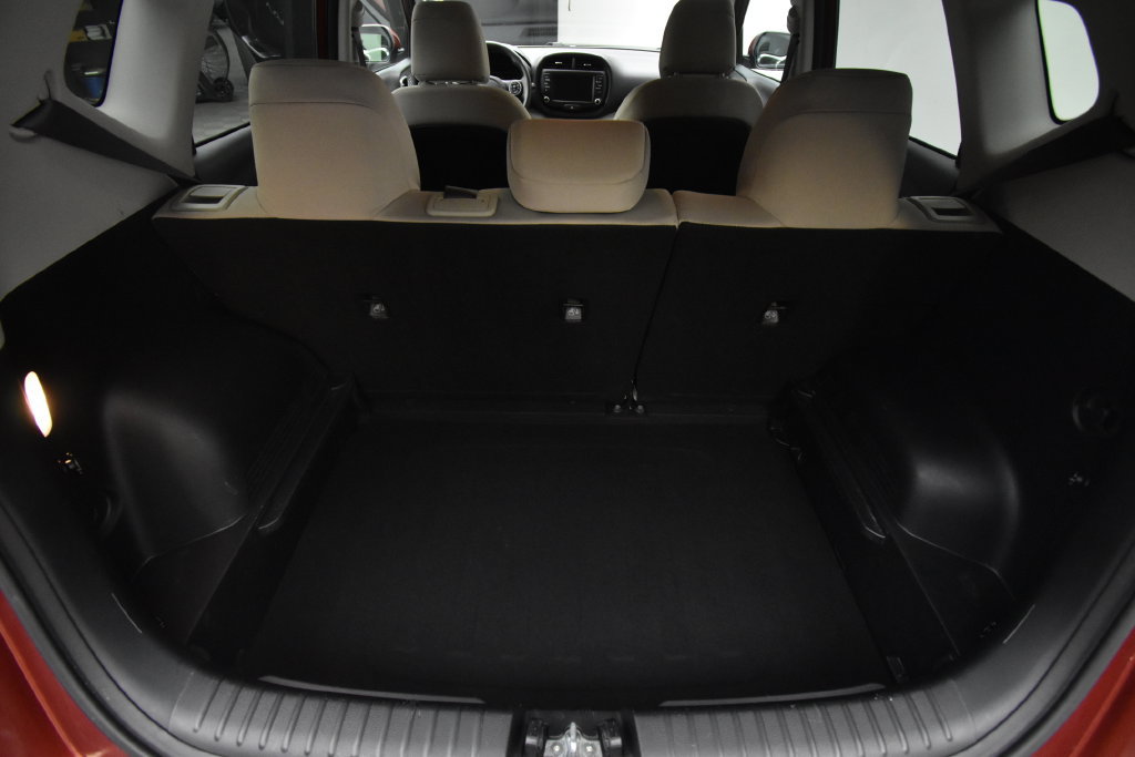 Used 2022 Kia Soul LX w/ Technology Package FWD image 23