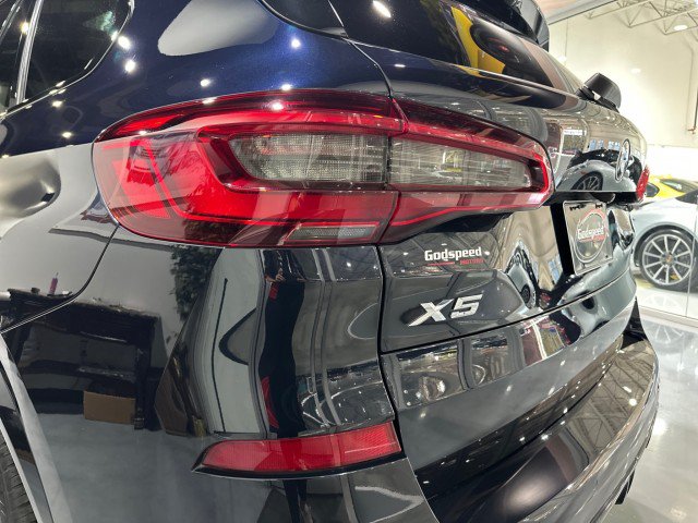 Used 2019 BMW X5 xDrive50i w/ M Sport Package AWD/4WD image 35