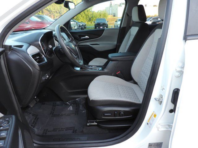 Used 2022 Chevrolet Equinox LS w/ LS Convenience Package FWD image 21