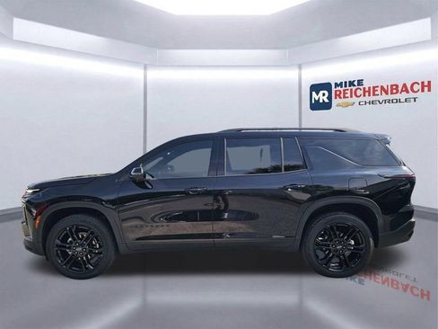 Used 2026 Chevrolet Traverse LT w/ Midnight/Sport Edition FWD image 7