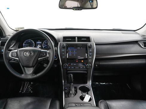 Used 2016 Toyota Camry XLE w/ Moonroof Package FWD image 14