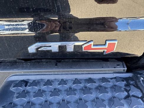 Used 2025 GMC Canyon AT4 w/ Technology Plus Package image 34