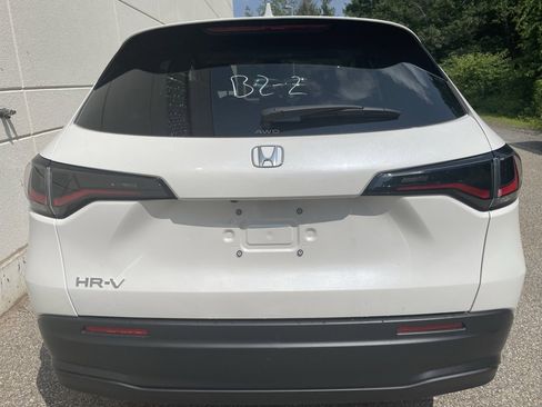New 2026 Honda HR-V LX image 9