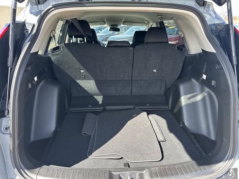 Used 2025 Honda CR-V LX image 11