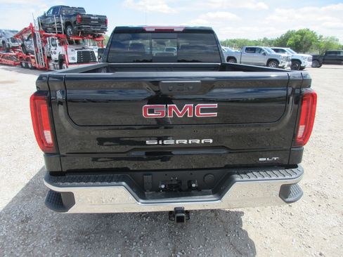 New 2026 GMC Sierra 1500 SLT w/ SLT Premium Plus Package AWD/4WD image 7
