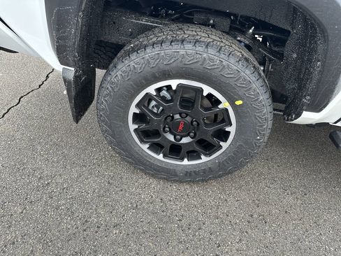 New 2026 Toyota Tacoma TRD Off-Road AWD/4WD image 13