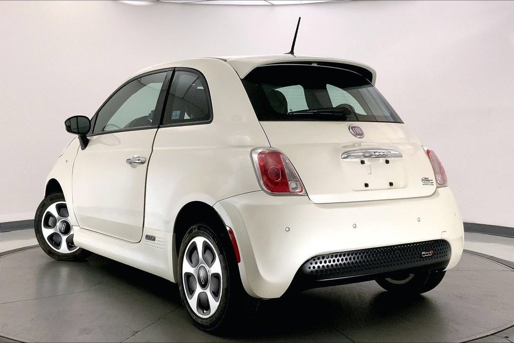 Used 2014 FIAT 500 e FWD image 10