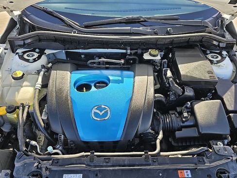 Used 2012 MAZDA MAZDA3 i Touring FWD image 11