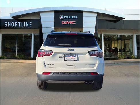 Used 2019 Jeep Compass Limited AWD/4WD image 4