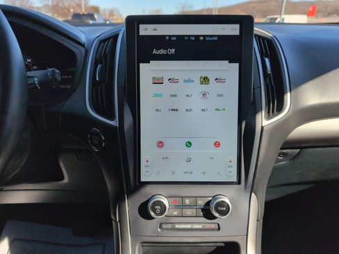 Used 2023 Ford Edge SEL w/ Convenience Package image 22