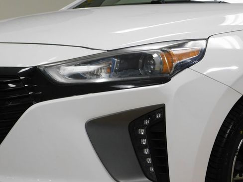 Used 2018 Hyundai Ioniq Limited FWD image 20