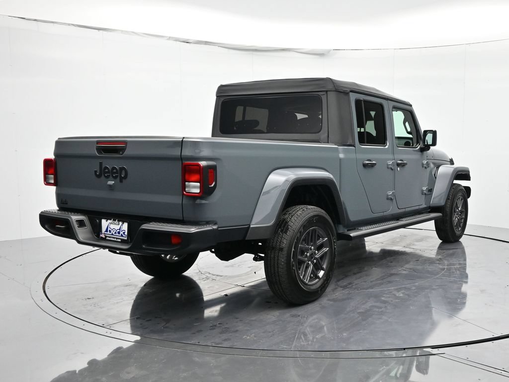 New 2026 Jeep Gladiator Sport AWD/4WD image 5