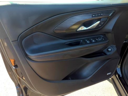 Used 2019 GMC Terrain SLT w/ Preferred Package FWD image 17
