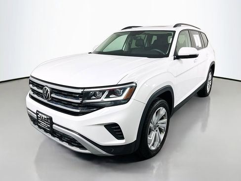 Used 2021 Volkswagen Atlas SE w/ Panoramic Sunroof Package FWD image 3