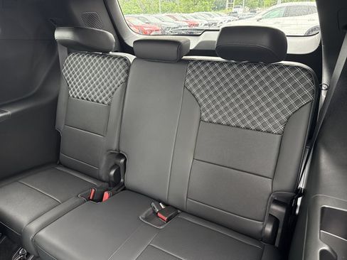 New 2026 GMC Acadia Denali w/ Super Cruise Package FWD image 7