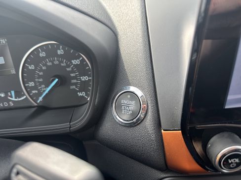 Used 2021 Ford EcoSport SE w/ SE Convenience Package image 17