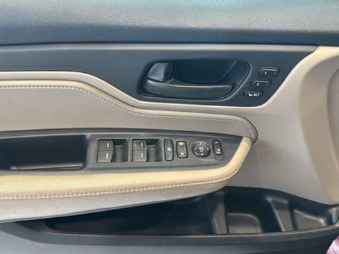 Used 2018 Honda Odyssey EX-L image 9