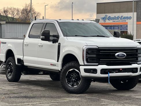 Used 2026 Ford F250 Platinum w/ Tremor Off-Road Package image 2