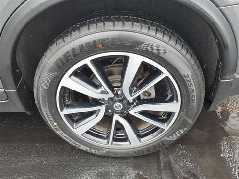 Used 2020 Nissan Rogue SL w/ Premium Package image 29