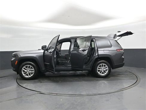 New 2025 Jeep Grand Cherokee L Laredo image 51