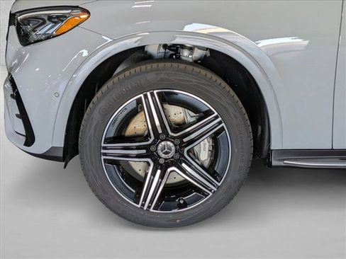 New 2026 Mercedes-Benz GLC 300 image 9