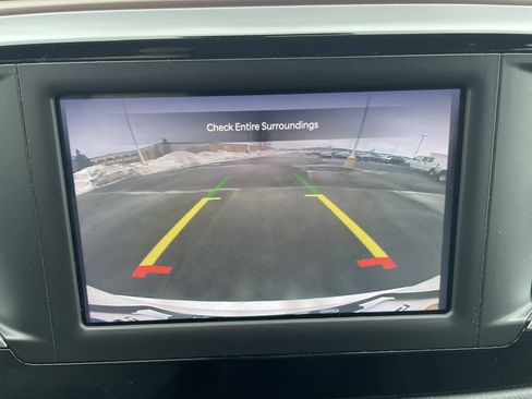 Used 2024 Chrysler Voyager LX image 13