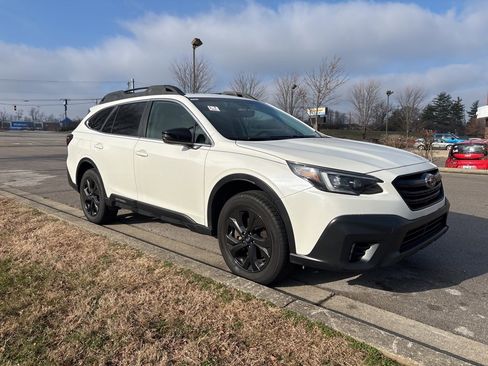 Used 2021 Subaru Outback Onyx Edition XT image 3