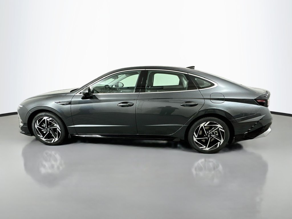 Certified 2026 Hyundai Sonata SEL FWD image 8