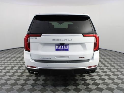 New 2026 GMC Yukon XL Denali w/ Denali Reserve Package image 32