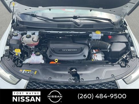 Used 2023 Chrysler Pacifica Touring-L FWD image 35