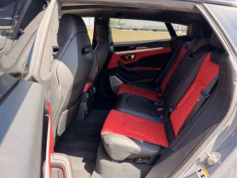 Used 2021 Lamborghini Urus AWD/4WD image 21