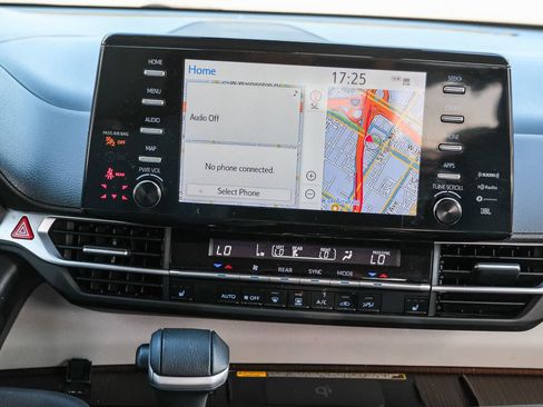 Certified 2024 Toyota Sienna XLE w/ XLE Plus Package FWD image 14