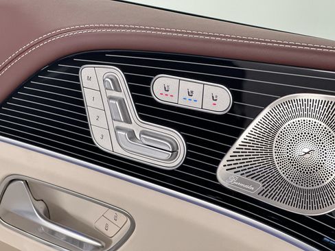 Used 2026 Mercedes-Benz Maybach GLS 600 4MATIC image 19